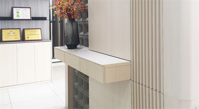 高仁板材：装修设计新主流门墙柜一体化设计引领家居新潮流(图2)