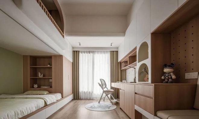 32平极限公寓！竟能容纳三张床！你绝对想不到的布局！