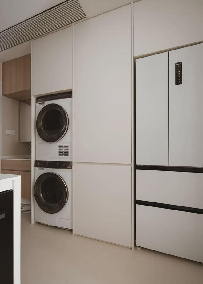 32平极限公寓！竟能容纳三张床！你绝对想不到的布局！(图7)