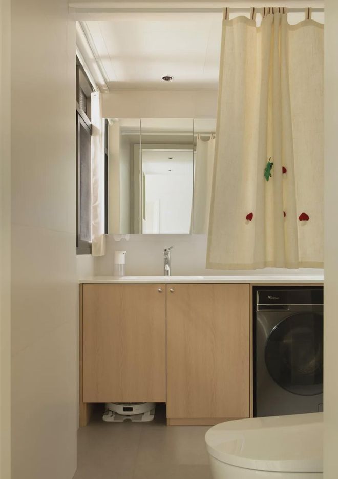 84平母女俩的LDK温馨两居主卫改衣帽间兼书房(图6)