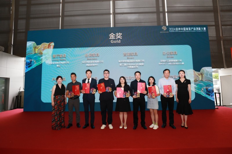 匠心文化引领美学新篇章左右家居精彩亮相中国品牌展(图4)