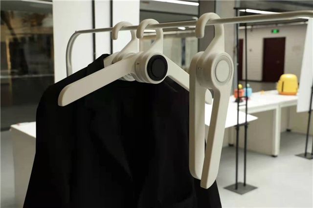 宁波大学科学技术学院毕业作品展：参与真实项目关注社会需求(图2)