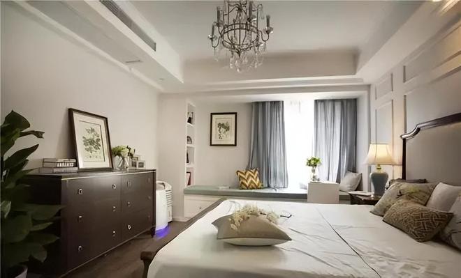 kaiyun网站：130㎡美式风格家居设计独特卧室斗柜与飘窗书房令邻居羡慕不已(图8)