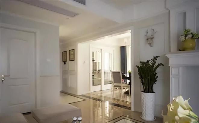 kaiyun网站：130㎡美式风格家居设计独特卧室斗柜与飘窗书房令邻居羡慕不已(图4)