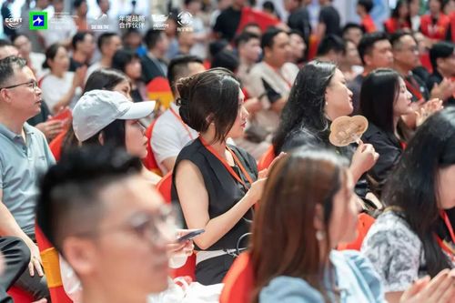 回顾全国130城中国软装设计大咖相聚中国软装设计金维奖战略发布会圆满举办！(图2)