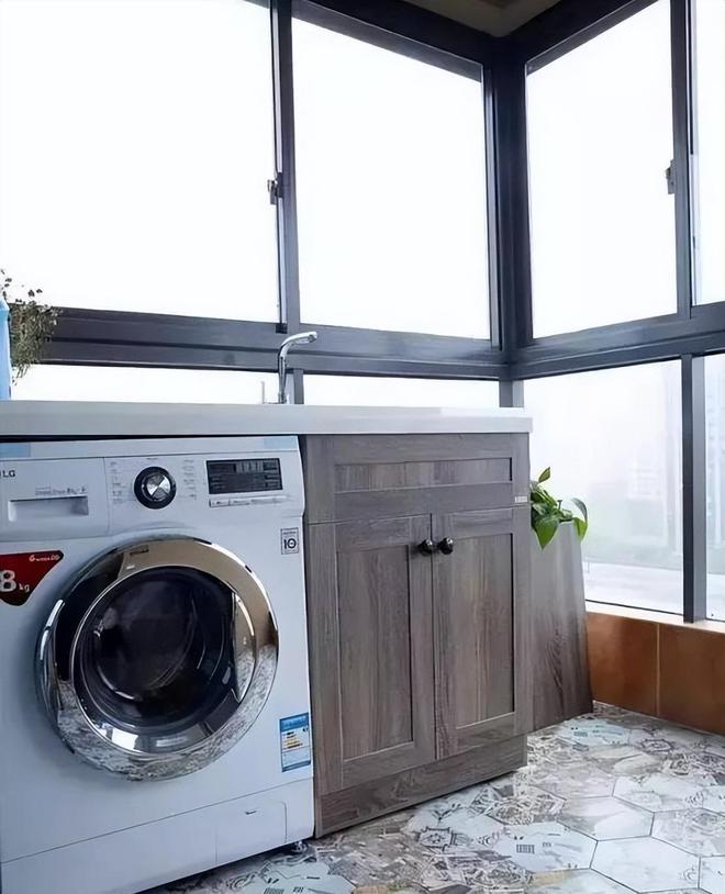 kaiyun网站：软装秘籍：装修完工这套案例告诉你搭配的重要性！(图10)