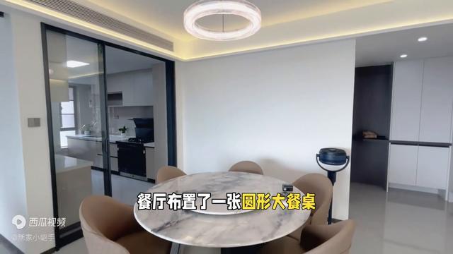 kaiyun入口：请设计师装修的新房全屋效果就是不一样好看又