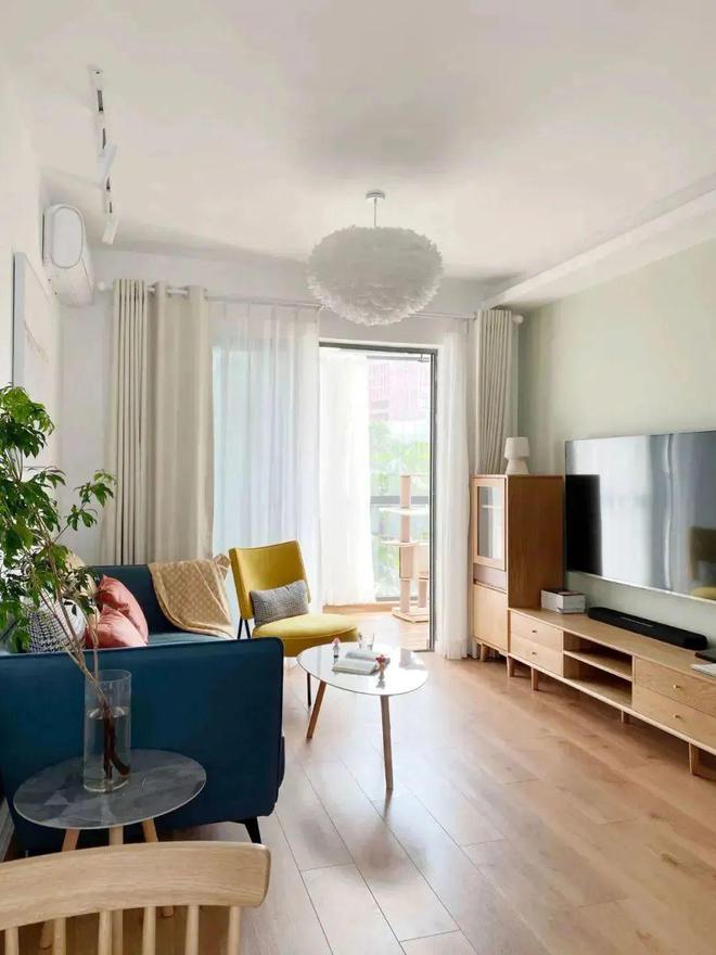 70平小户型二手房改造全屋改造成日式混搭风收纳设计太赞了！(图7)