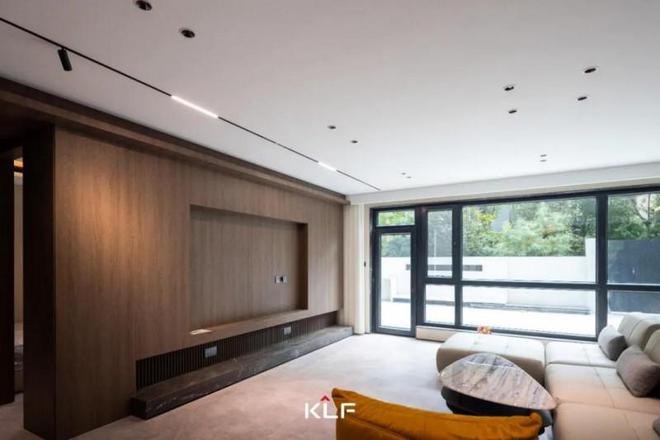 客来福全屋记｜感受150㎡意式极简空间的舒适感(图2)