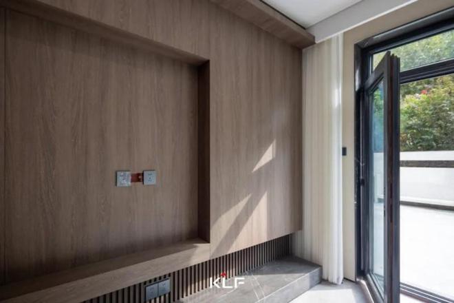 客来福全屋记｜感受150㎡意式极简空间的舒适感(图4)