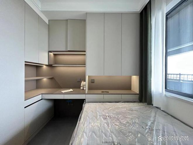 kaiyun网站：顺辉瓷砖·岩板品质装修实例｜简约而不简单的家居设计美学(图5)