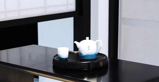 kaiyun网站：现代家具设计：探索家具美学的边界(图2)