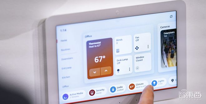苹果AI智能家居新品曝光：一款挂墙上一款长手臂