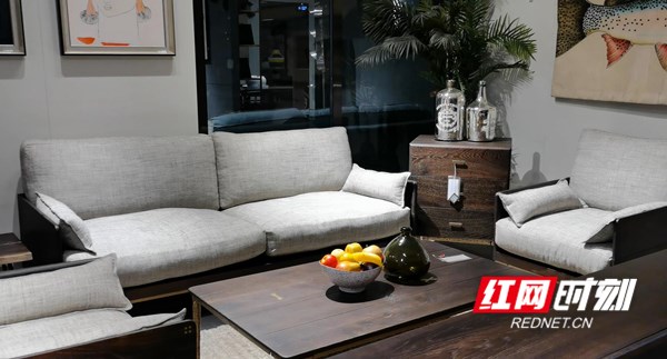 kaiyun：“软”实力③｜沙发：最好实地感受不是行家建议“布艺”首选(图2)