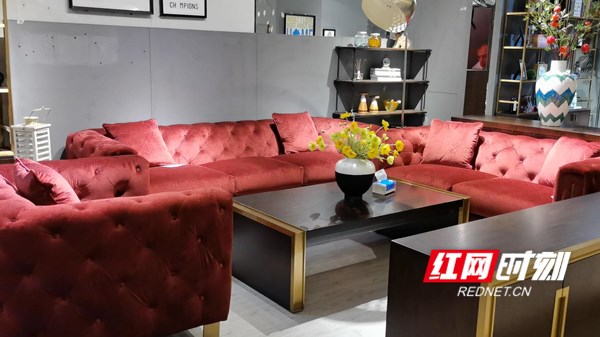 kaiyun：“软”实力③｜沙发：最好实地感受不是行家建议“布艺”首选(图4)