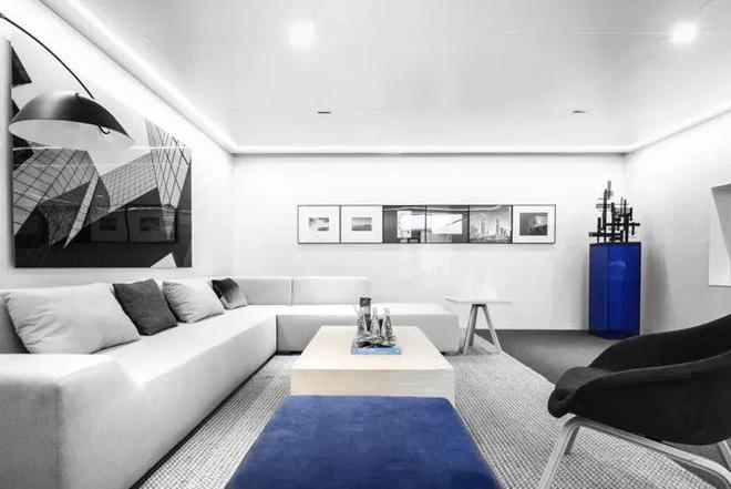 石家庄集装箱改造的办公空间——华丽转身打造高端商务氛围的沉浸式体验(图2)