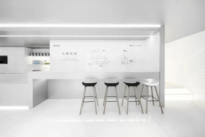 石家庄集装箱改造的办公空间——华丽转身打造高端商务氛围的沉浸式体验(图3)