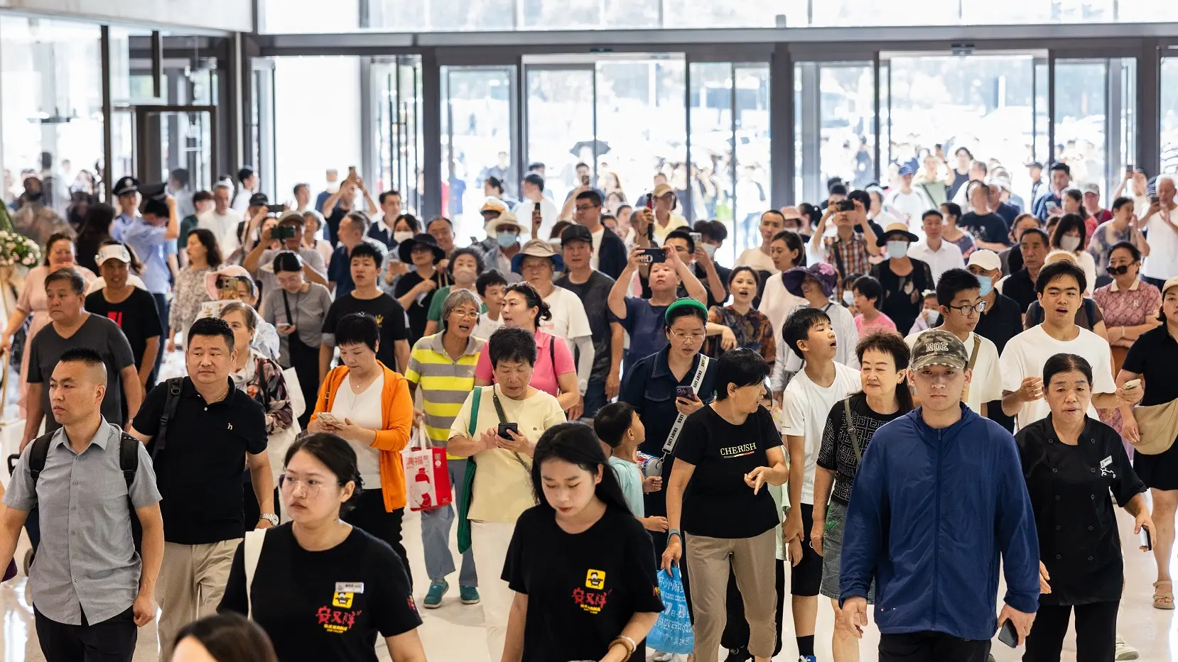 龙湖商业首进天津梅江天街开门迎客8月30日质感生活由此绽新(图2)