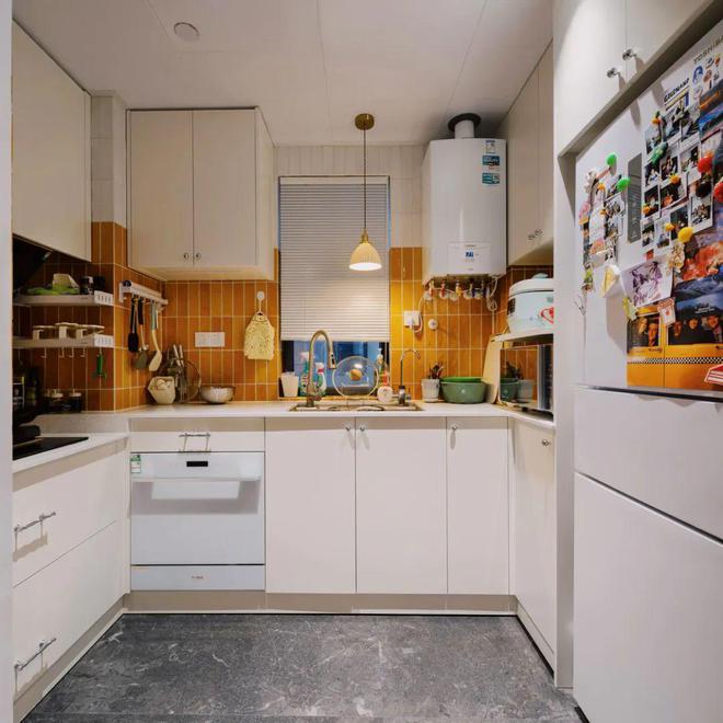 kaiyun网站：花了半年时间我把毛坯房装修成心中的「理想之家」(图11)