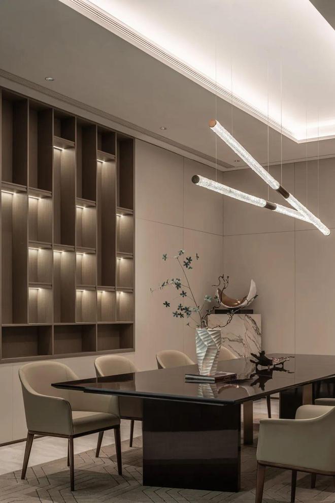 镜界探索：售楼中心的光影之旅(图5)