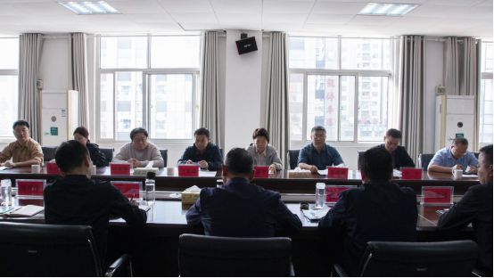 kaiyun网站：省市职业健康体检质量考核组领导对固始县中医院进行检查考核(图6)