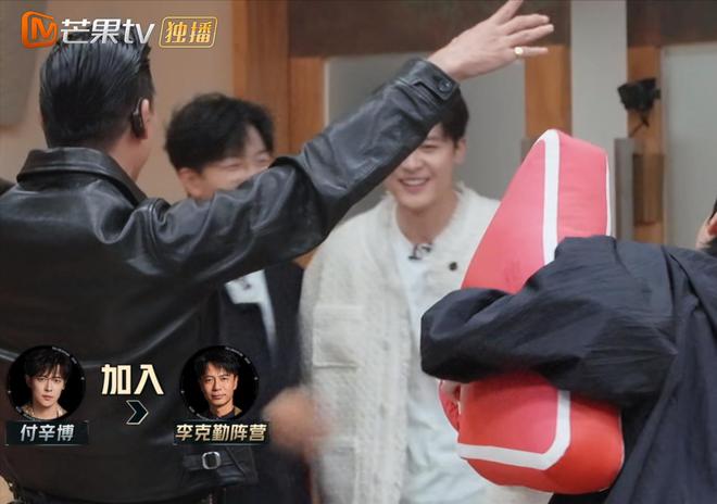 kaiyun网站：《披哥》听懂严屹宽对胡夏的评价才明白王铮亮为什么输给李克勤(图19)