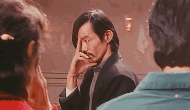 16天仅百万票房！向佐回应频繁摸鼻梁游本昌道破他19年不火原因(图13)