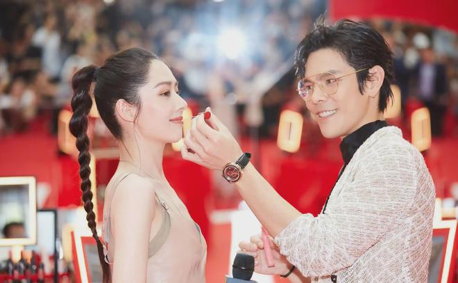 16天仅百万票房！向佐回应频繁摸鼻梁游本昌道破他19年不火原因(图35)