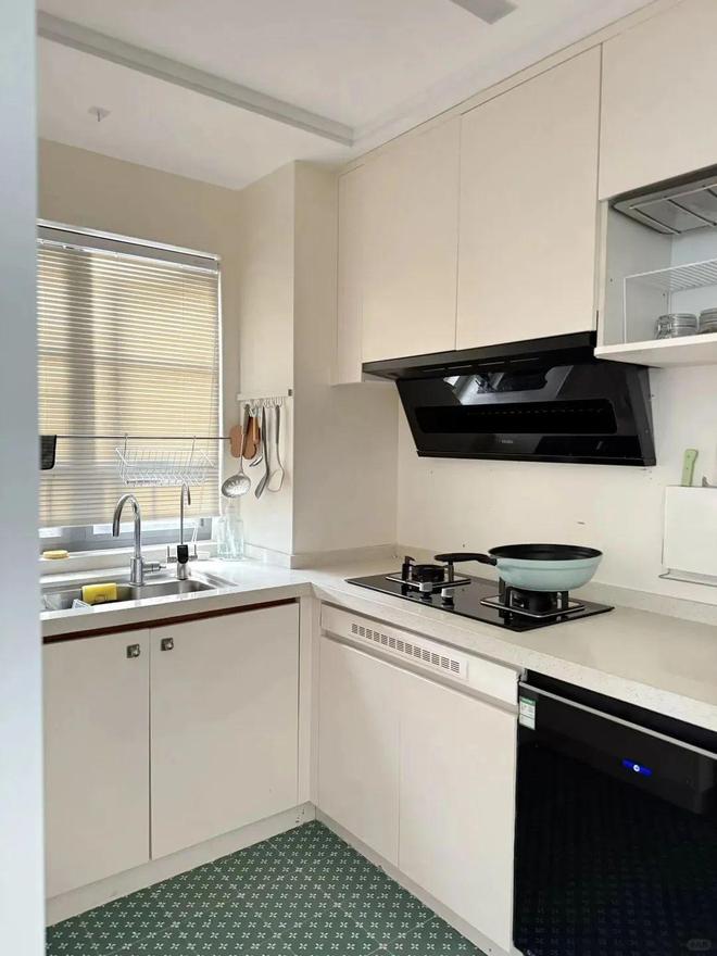 kaiyun入口：广东一女子晒出生活照不拆不改精装房光靠软装就走红网络这也太厉害了吧！(图6)