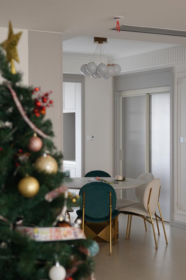 kaiyun网站：180㎡轻奢小法式装修审美、功能双每一处细