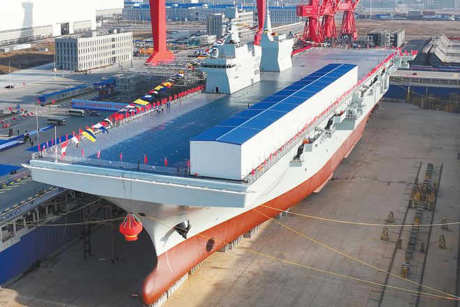 被称“无人机航母”中国海军获“新海上战力”外媒关注四川舰带来