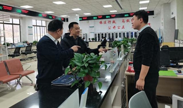 kaiyun网站：舟曲县教育局开展第二轮“局长走流程”活动简报(图1)