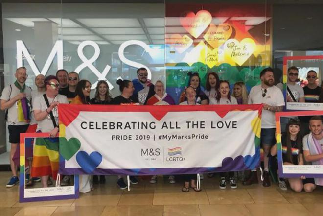 kaiyun：年营收119亿英镑：玛莎百货从“便士集市”到全球零售巨头(图15)