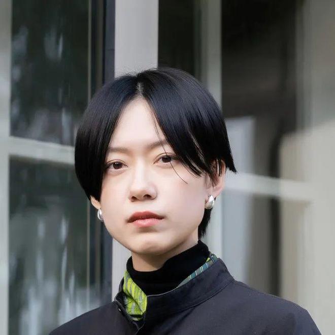 撕下杂志的最后一页将当代东方美学宫灯挂进家中(图14)