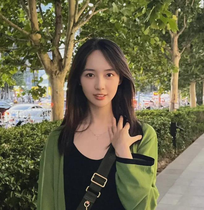 揭秘秦牛正威与男友孔语浩分手真实内幕(图18)