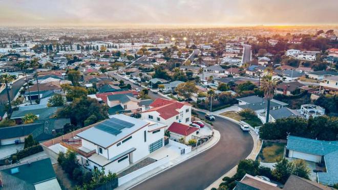 历经十年在洛杉矶种下一座东方艺术森林——巴博罗别墅如何让“家