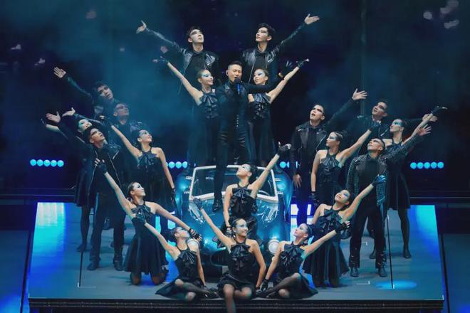 华语乐坛首位巡演破1000场的歌手终归还得是他(图3)