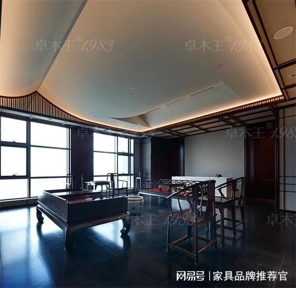 大宅整装：为家居空间注入了自然与质朴的美感卓木王红木(图3)