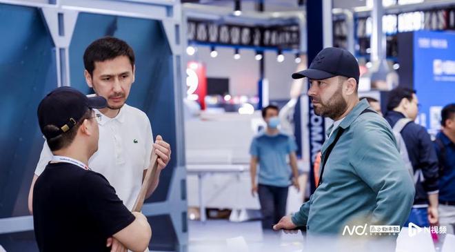 逾1500家国际家居品牌亮相广州！国际认可的好设计长这样(图2)