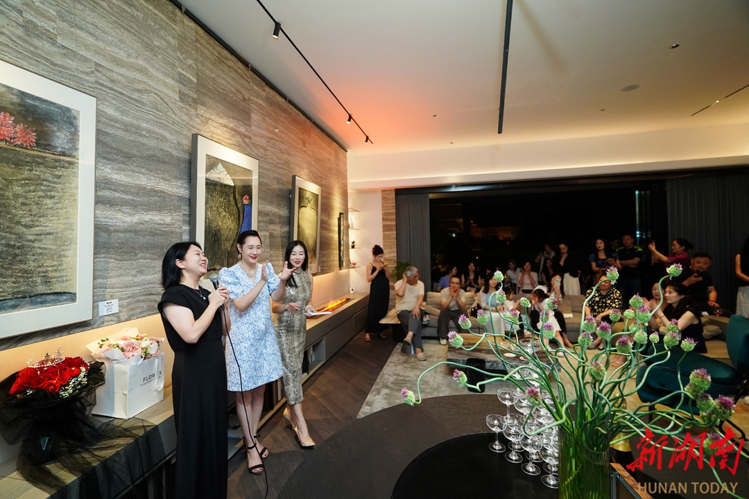 kaiyun网站：“器・覺知”何唯娜艺术展长沙启幕展现当代女