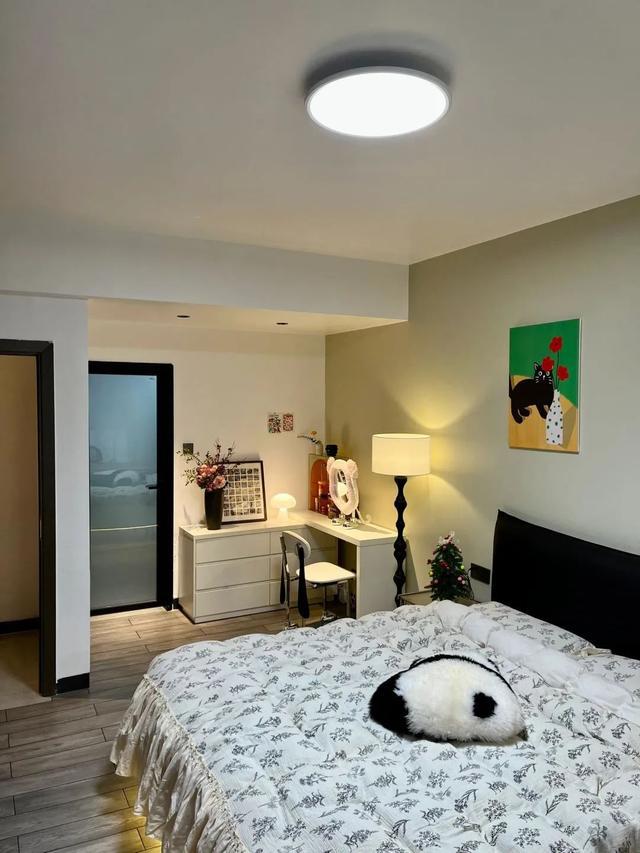 一户人家简约装修走红靠一个电视墙让无数人模仿(图7)