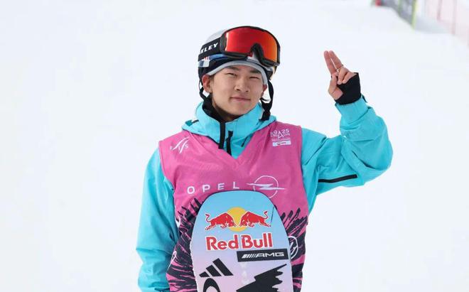 kaiyun网站：每周速报皮亚斯特里夺得2025F1中国大奖