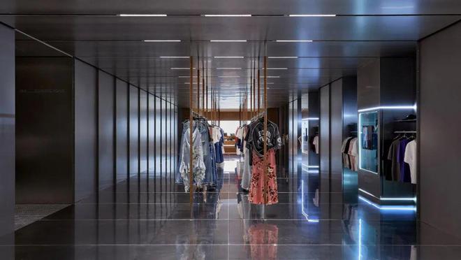 kaiyun网站：每周速报皮亚斯特里夺得2025F1中国大奖赛冠军苏翊鸣首摘世锦赛银牌创中国单板滑雪历史(图14)