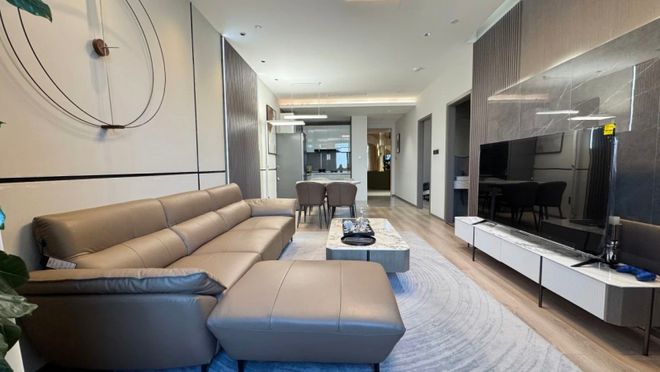 kaiyun入口：打造品味生活空间全包圆玛奇朵样板间展现极简魅力(图3)