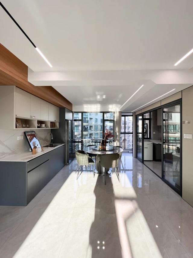 维意定制佛山120㎡老房惊艳翻新打造理想生活新范本！(图2)