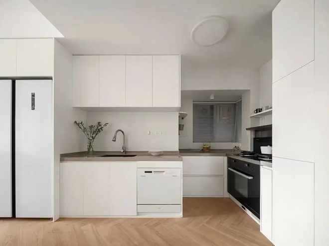 kaiyun：78㎡极简风设计小小的空间拥有5大功能区细节一步到位！(图4)