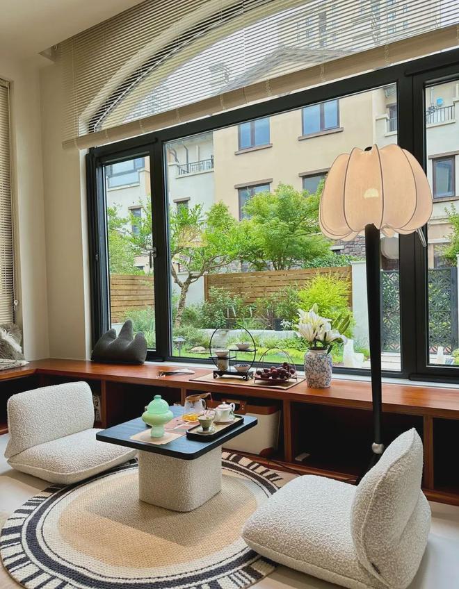 浙江95后280平大宅火了竟因4平阳台出圈新中式美翻网友(图8)