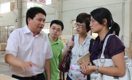 南洋胡氏家具：从小木匠到行业大鳄