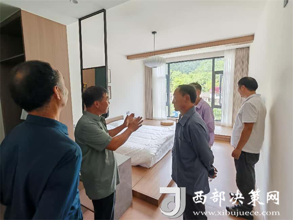 汉中市宁强县毛坝河镇：赴曾家山开展民宿观摩活动探寻“住得舒服”背后的故事(图2)