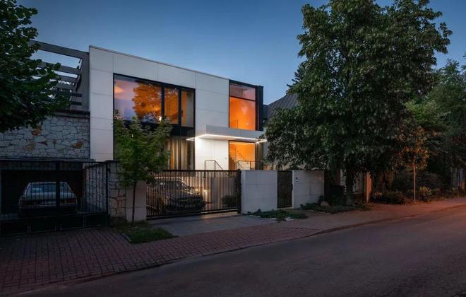 kaiyun入口：M8住宅：从“丑小鸭”到现代美学的蜕变(图14)